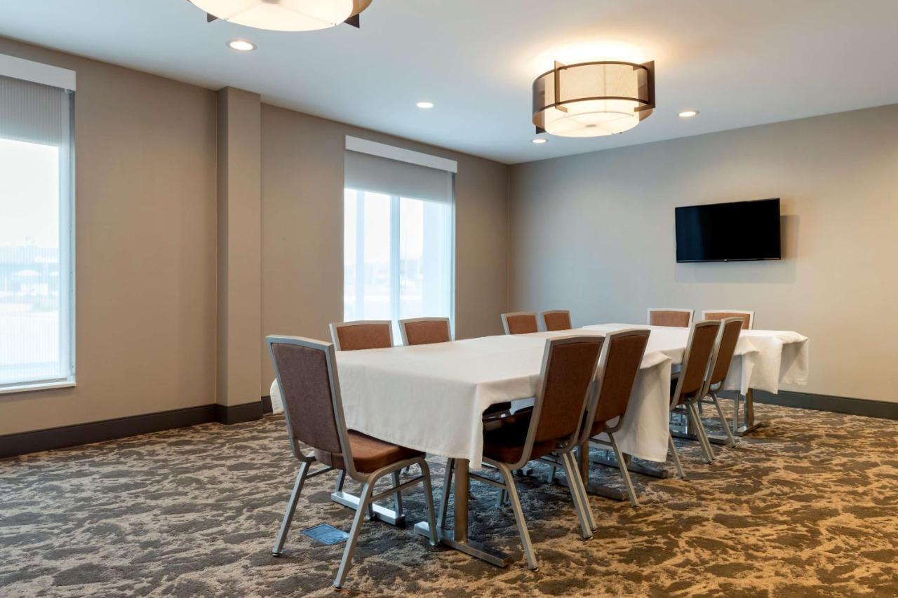 Best Western Plus Isanti Exterior foto