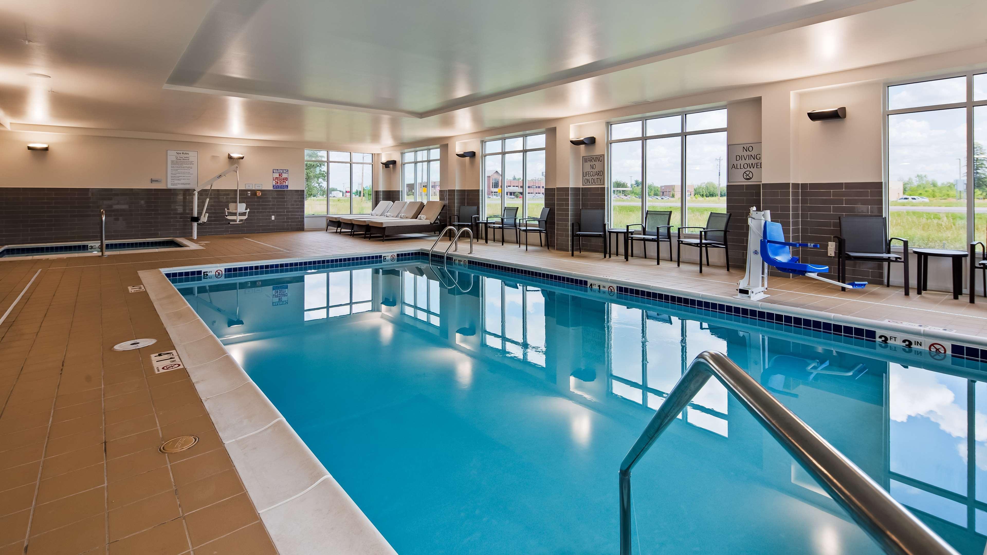 Best Western Plus Isanti Exterior foto