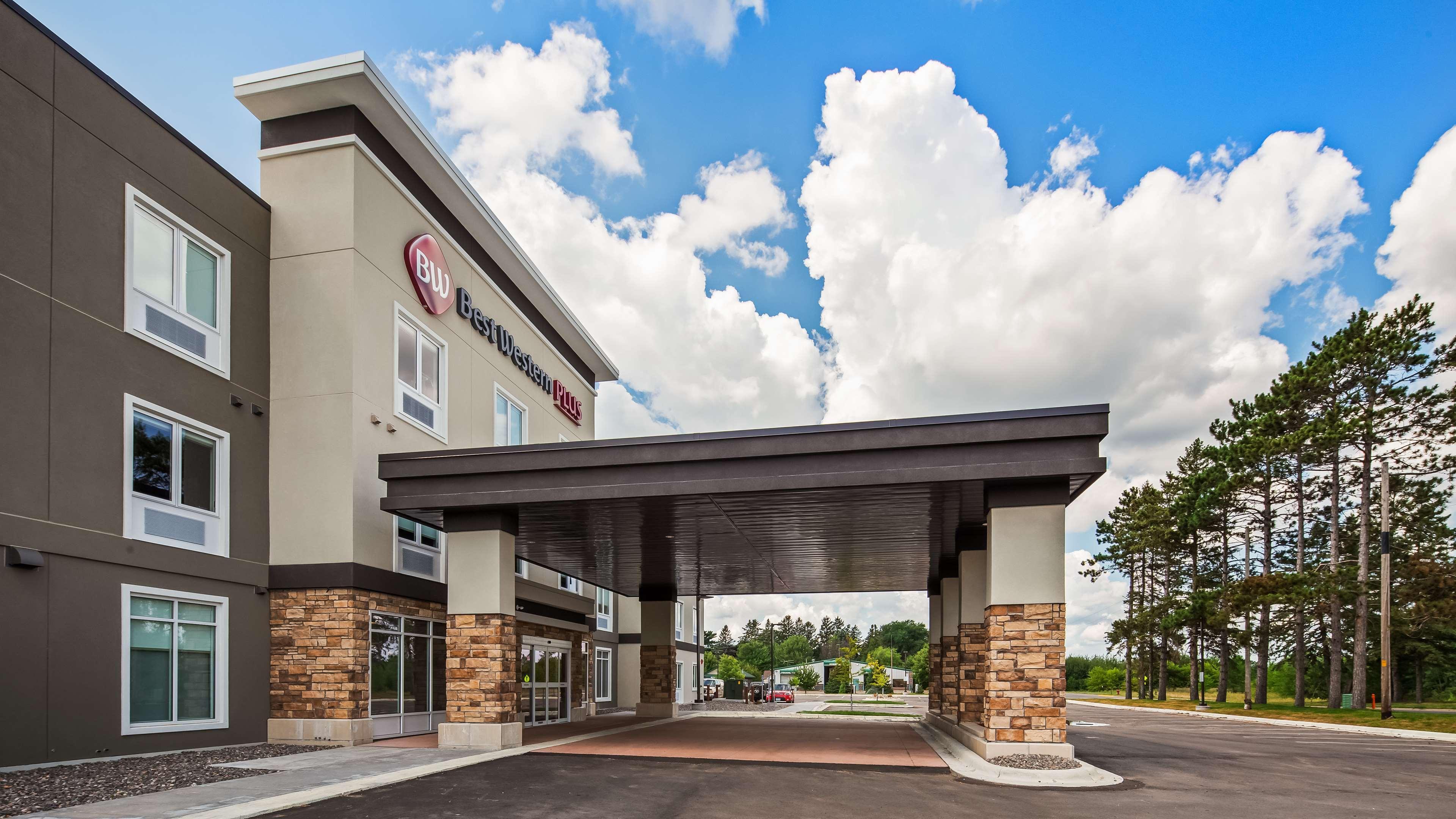 Best Western Plus Isanti Exterior foto